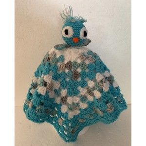 Handmade Crochet LOVEY Bird Owl Blue White Yarn 17" x 17"